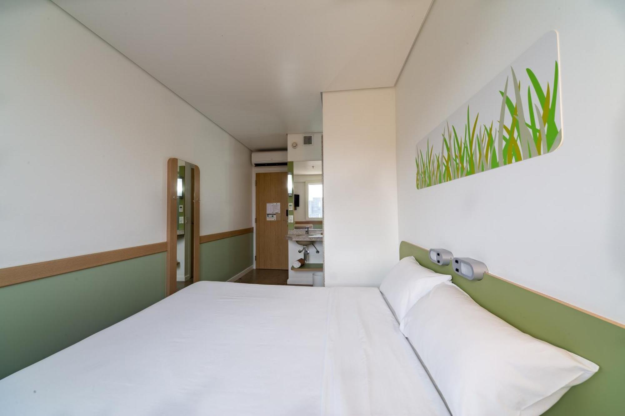 酒店 Ibis Budget Manaus